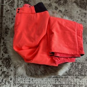 NWOT O’Neill Snowboard/Ski pants size S